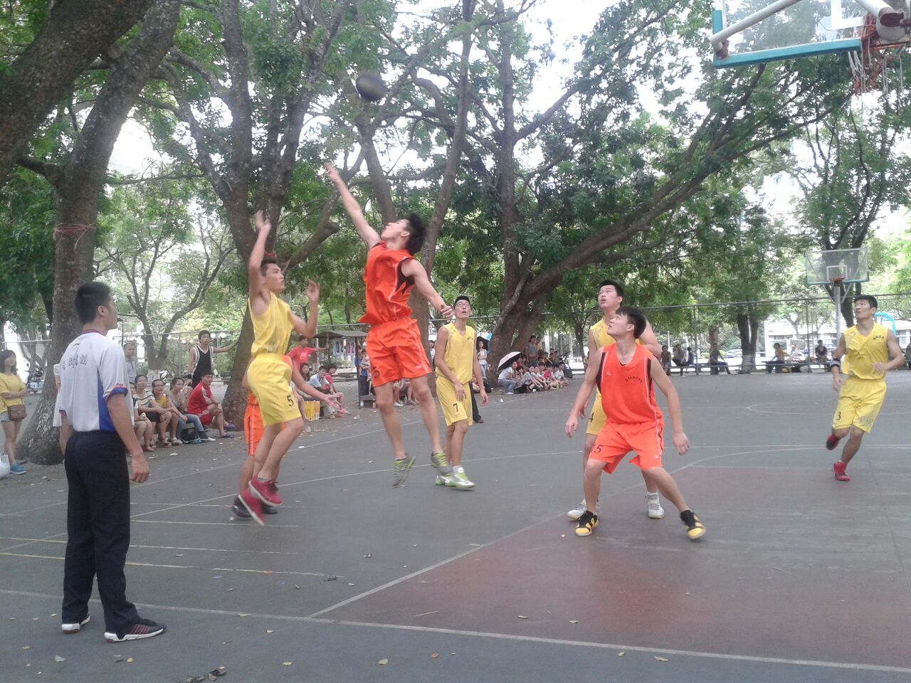 篮球争锋，愈战愈勇！