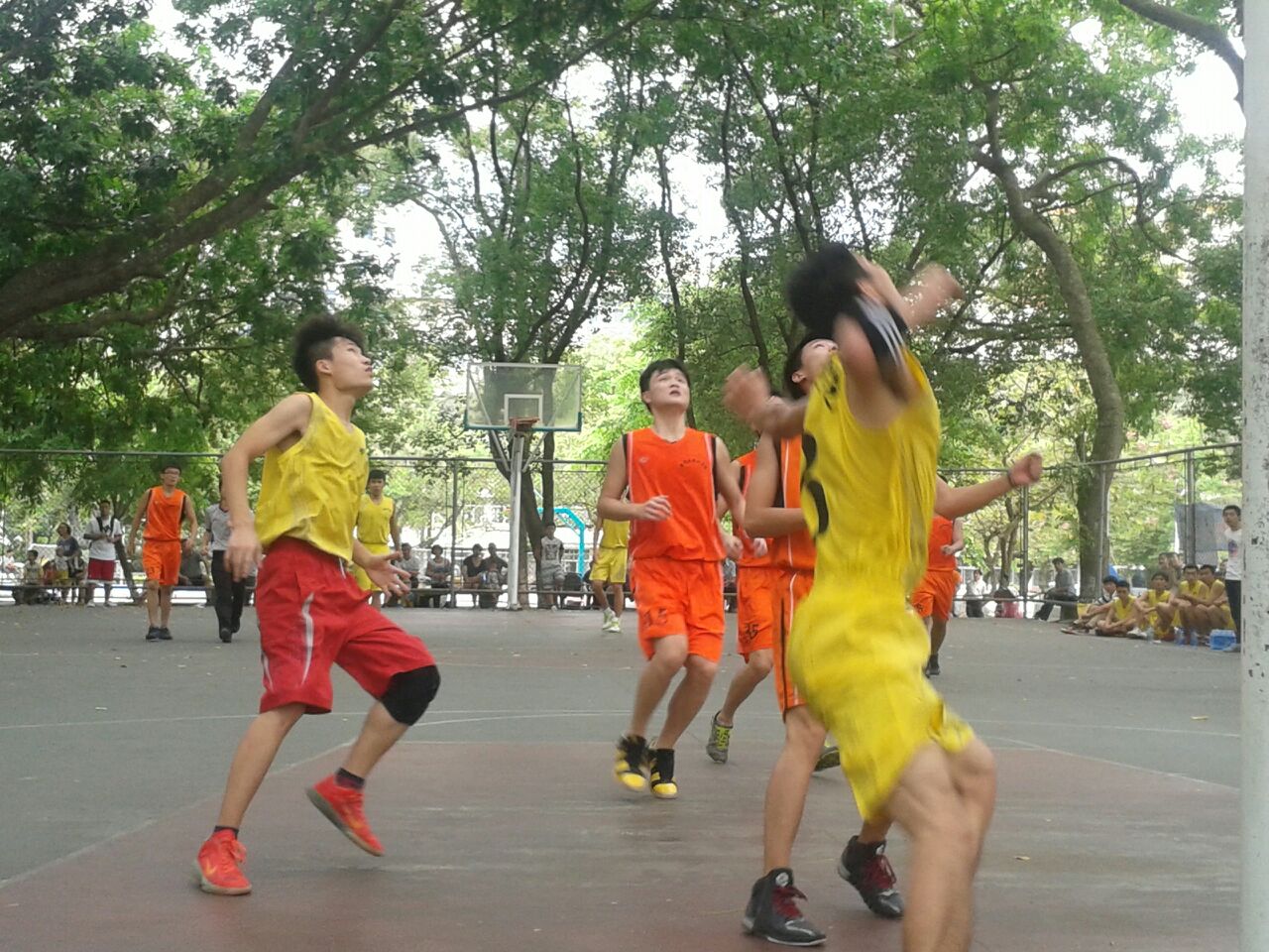 篮球争锋，愈战愈勇！