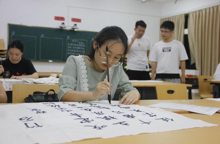 青年之声·文学院“字承古今,笔书寰宇”第九届三笔字大赛决赛