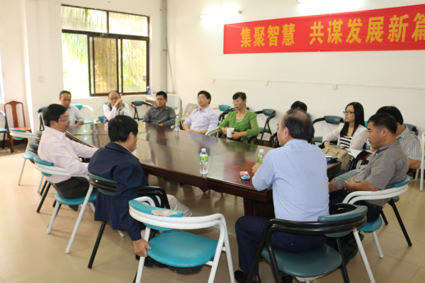 湖南师范大学副校长匡乐满到我校讲学