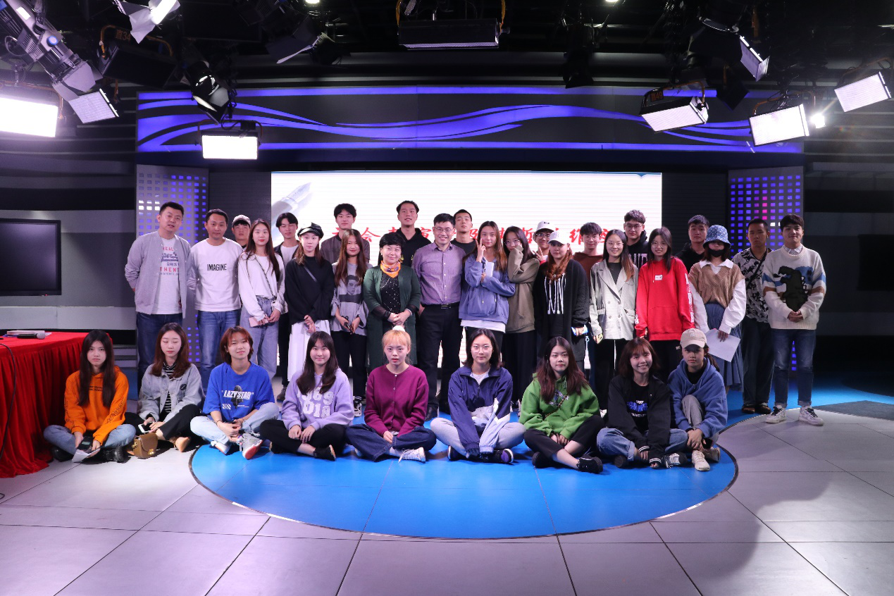 彭勇文：社会表演学及应用