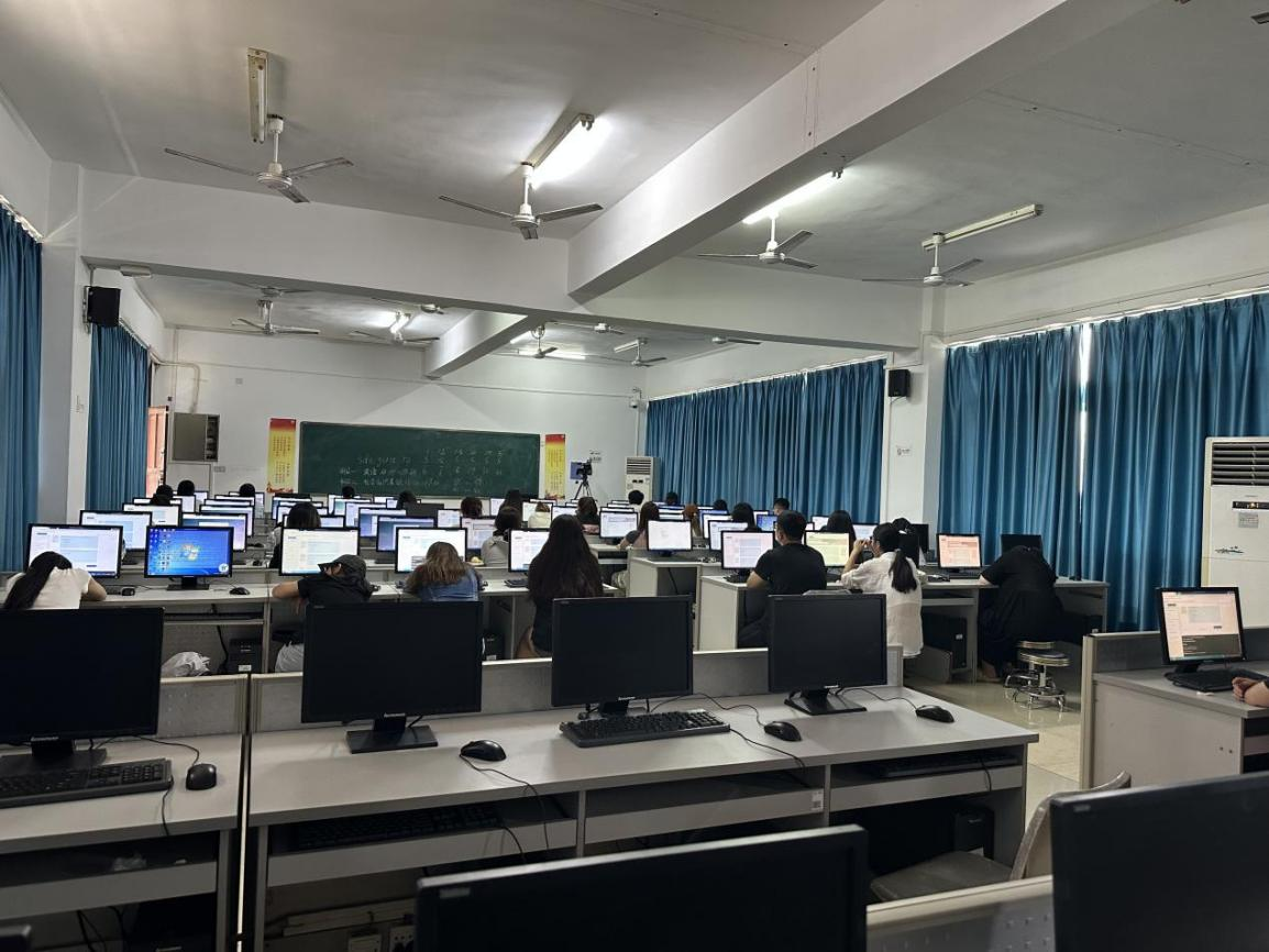 2022级广播电视编导（中俄合作办学）专业学生入学考试顺利进行