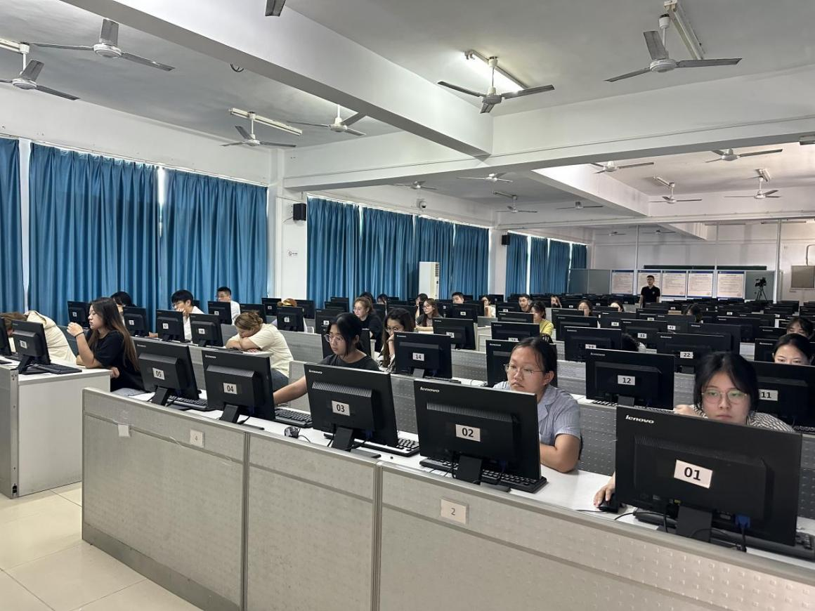 2022级广播电视编导（中俄合作办学）专业学生入学考试顺利进行