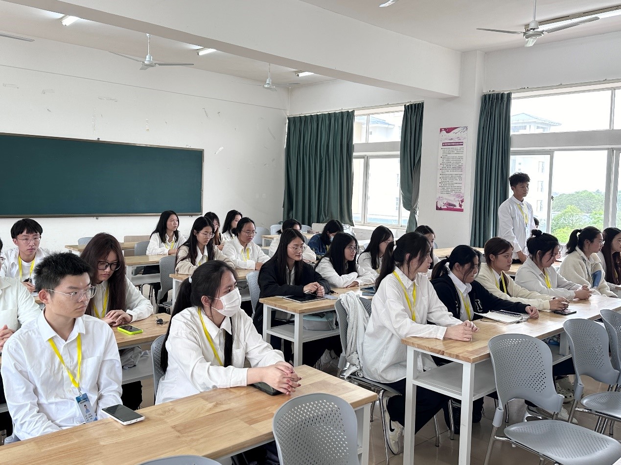 教育学院召开新学期团学例会