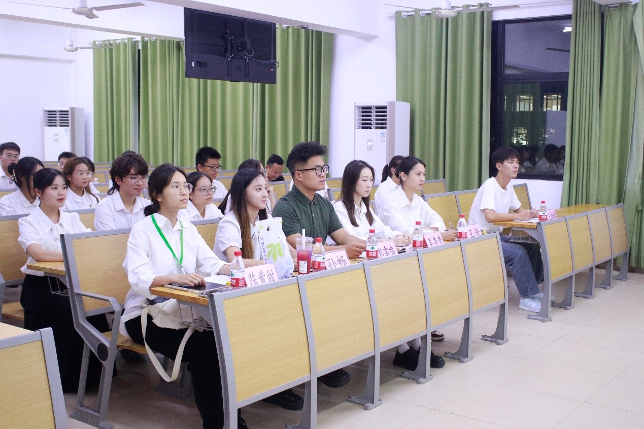 七十五周年校庆系列活动：海师历院“一纸书信寄情思，声韵华彩传家风”家书诵读比赛
