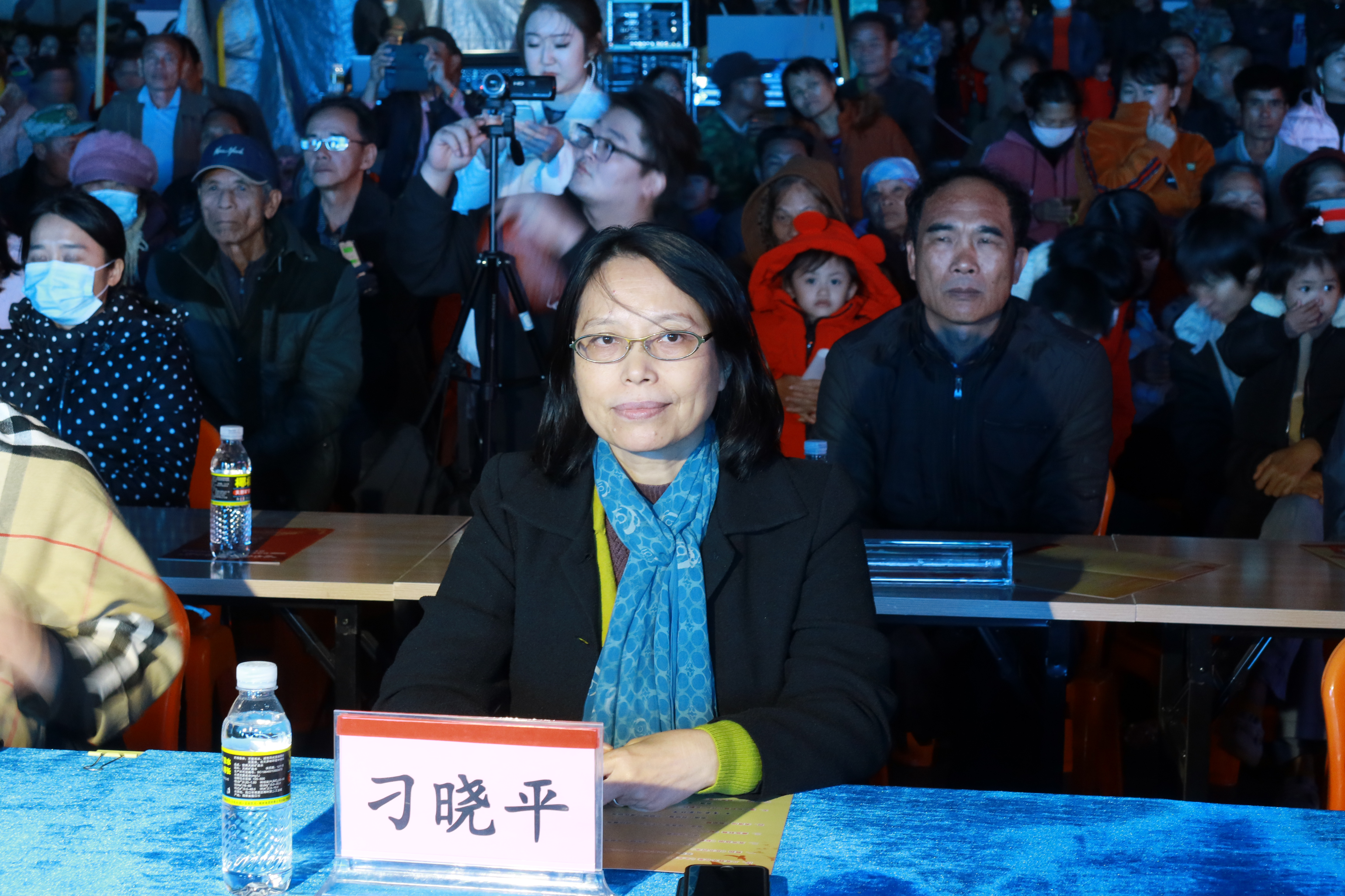 我院师生赴陵水本号镇举办惠民演出暨第三届艺术节开幕式