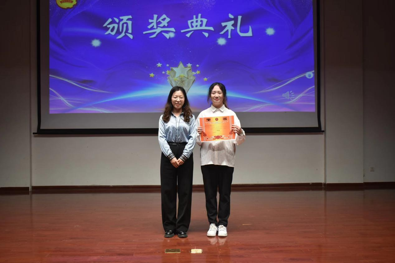 青年之声 教育学院学习二十大、永远跟党走、奋进新征程主题团日活动