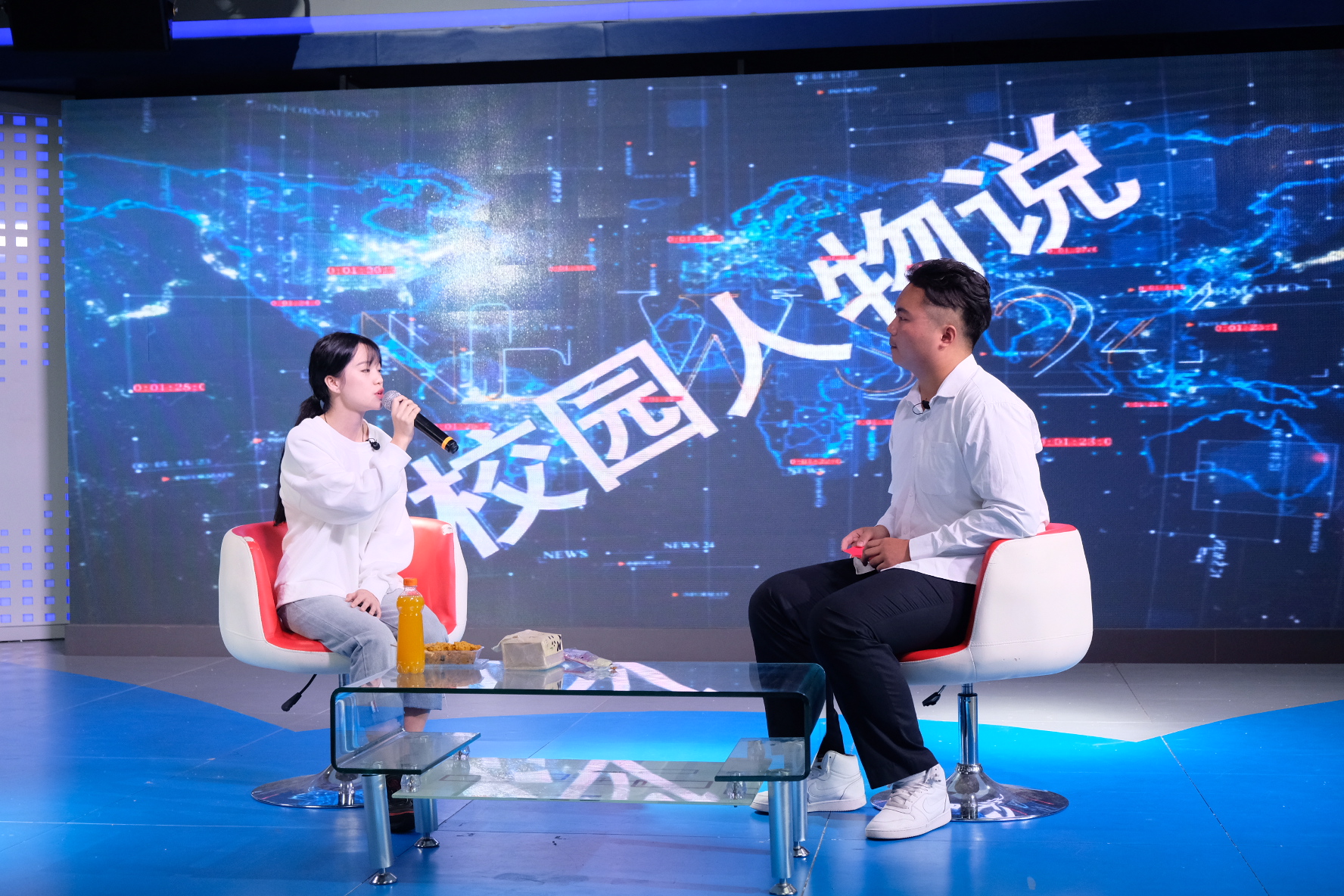 新闻传播与影视学院新闻技能之“采访实战“展示活动成功举行