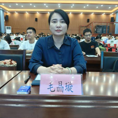 海马论坛第二十八期:马克思主义学院举办“核心素养导向下中学政治课堂的建构”讲座