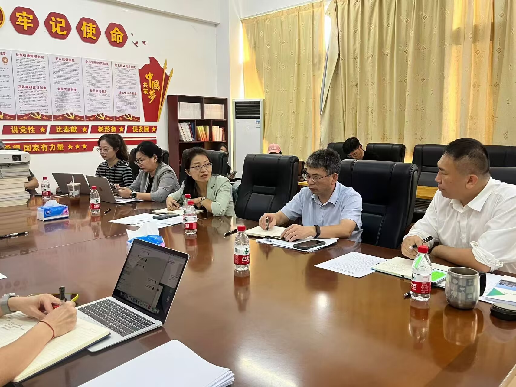 学院召开2024-2025学年第一学期期中教学检查工作推进会