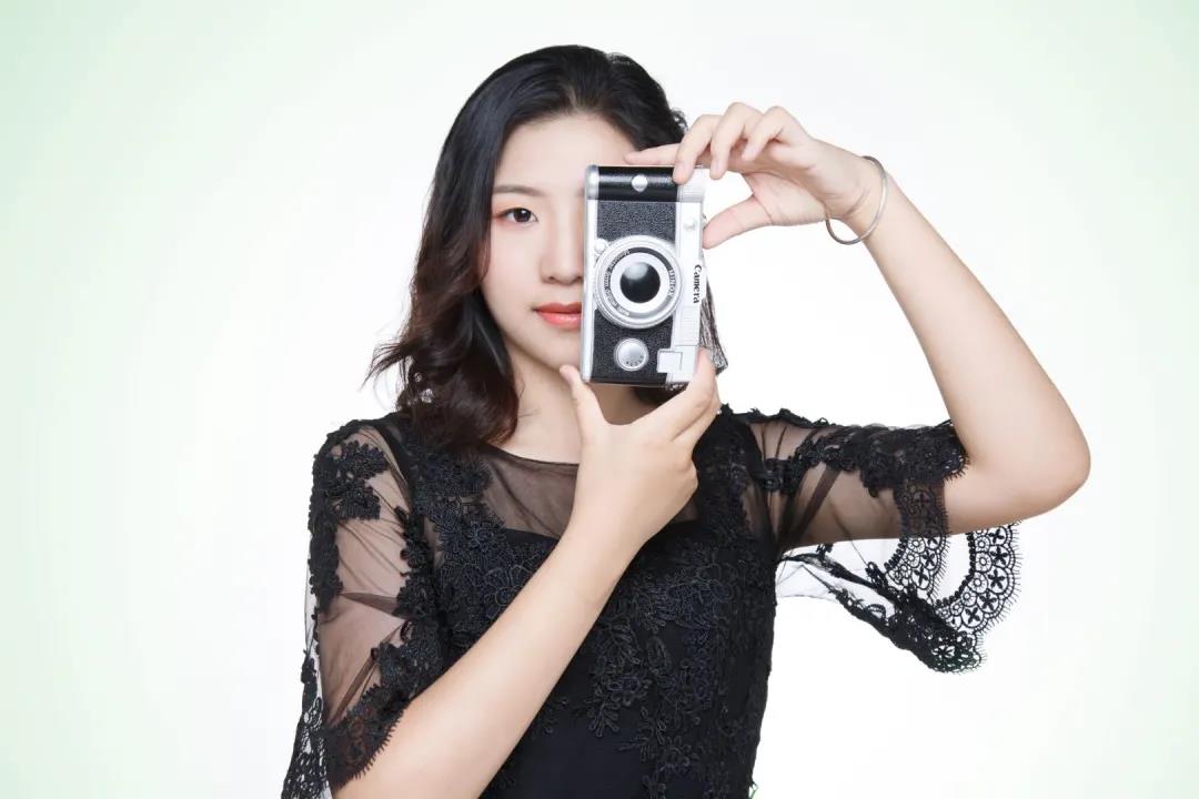 这位首席是学霸