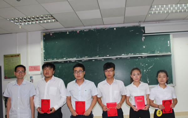 秀出我精彩,铺垫我未来--记物电学院教师技能大赛复赛第二场