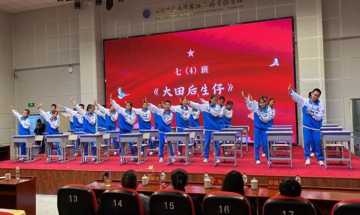 海南师范大学音乐学院前往昌江木棉实验学校、昌江思源实验学校开展海南省椰苗美育行动