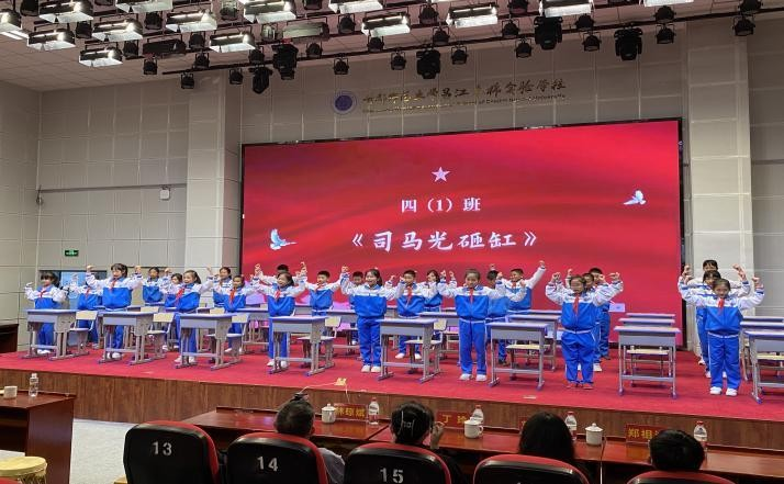 海南师范大学音乐学院前往昌江木棉实验学校、昌江思源实验学校开展海南省椰苗美育行动