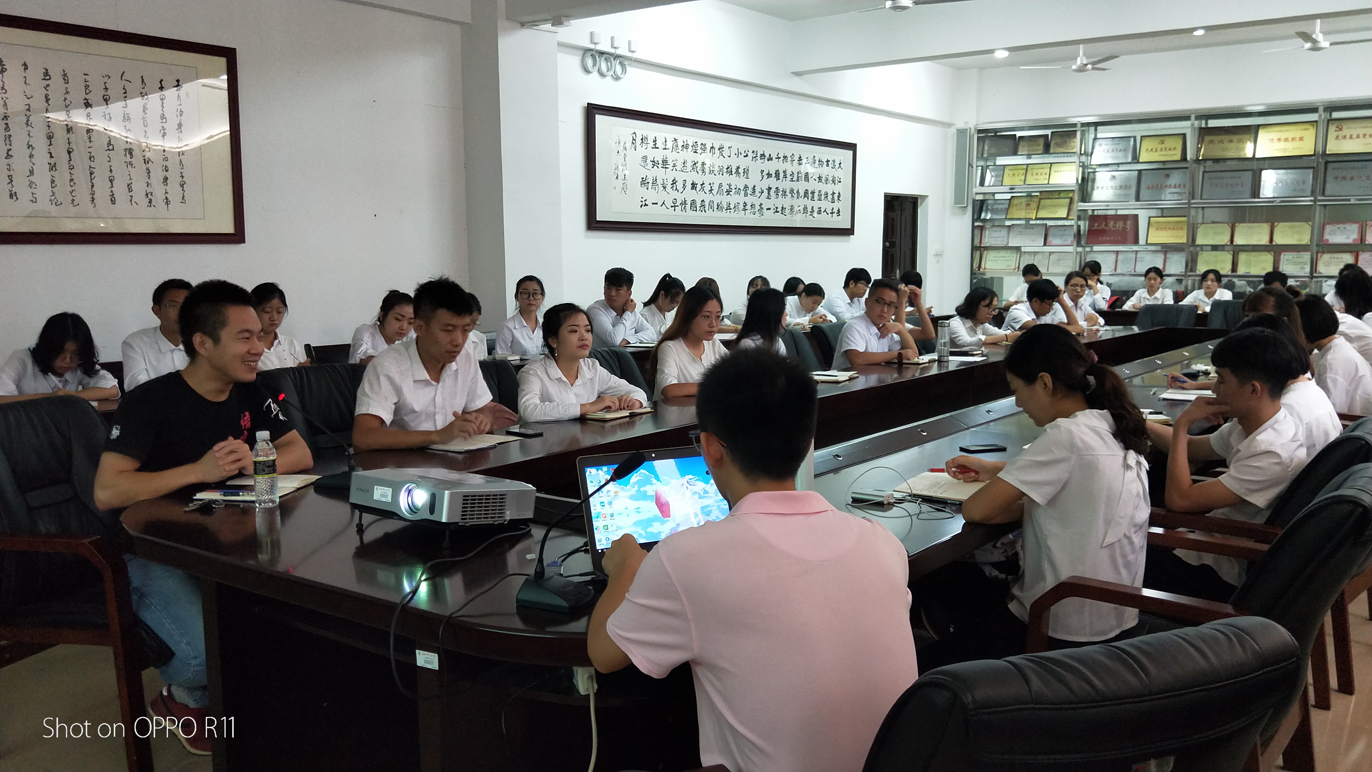 学习写作规范公文 培养优秀学生干部 ——记青年之声•文学院学生干部公文写作会议