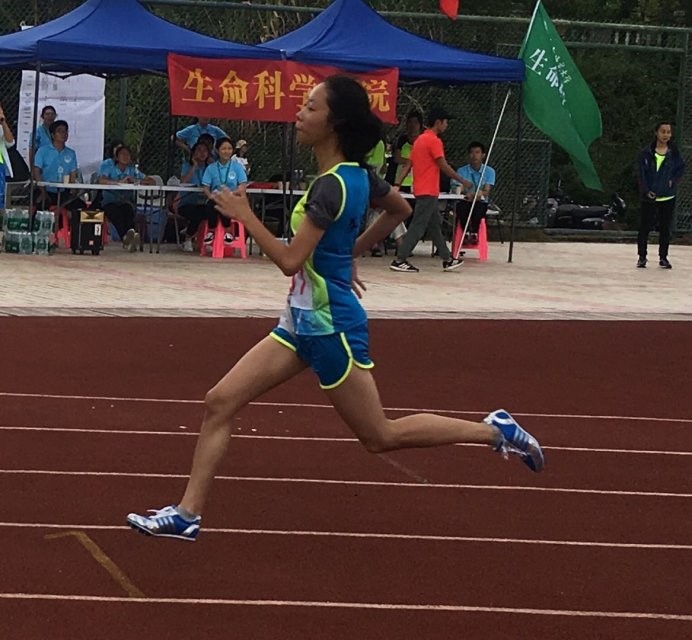 青年之声·记第三十五届校运动会文学院风采