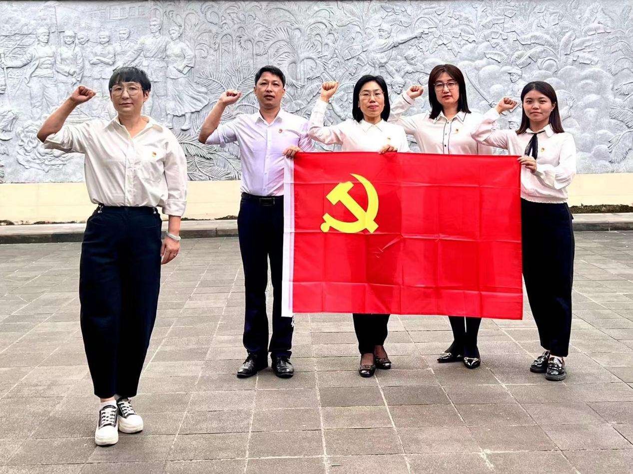 第十七支部(校友会、基金会)主题党日活动