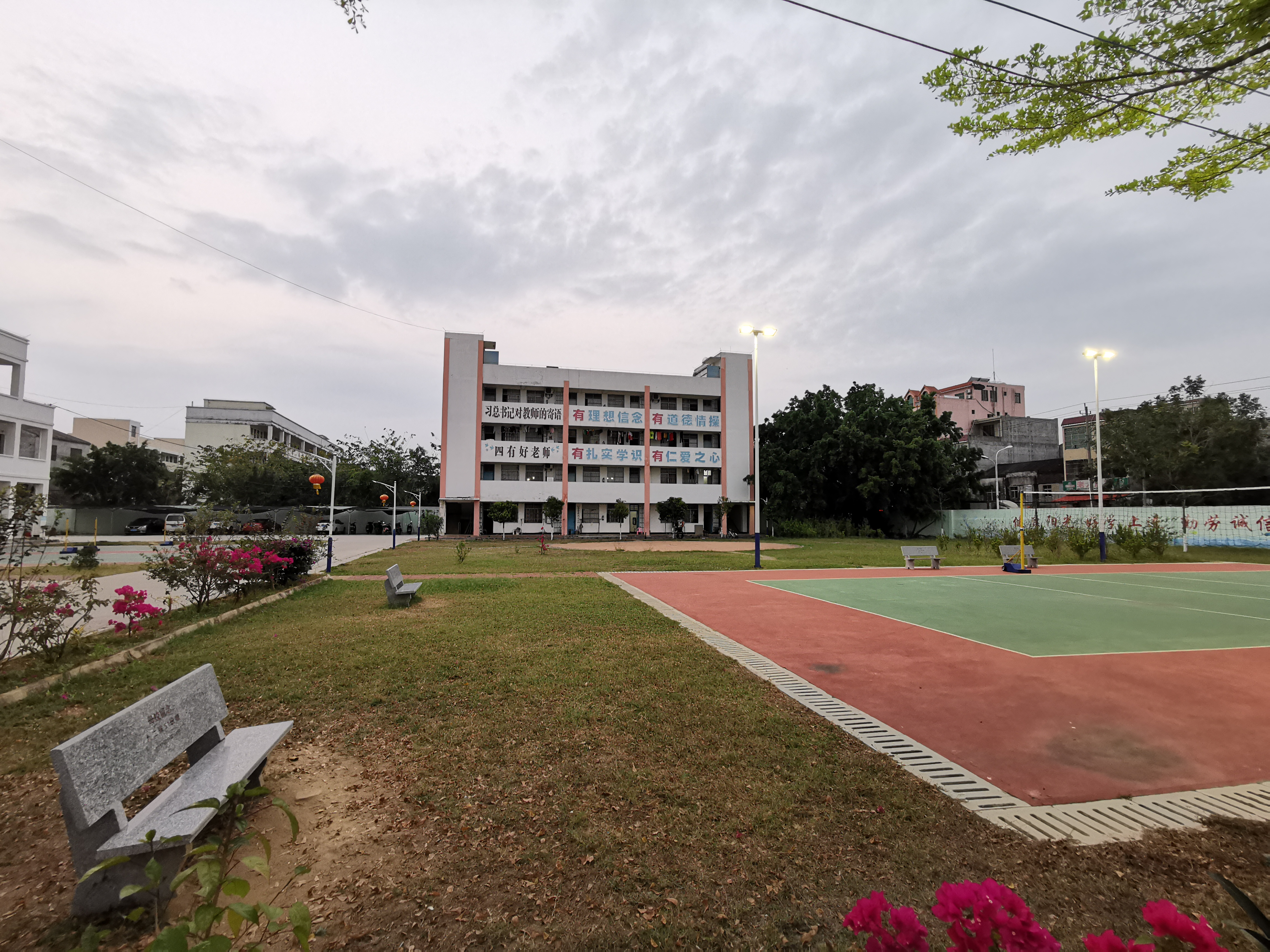 受疫情影响待建