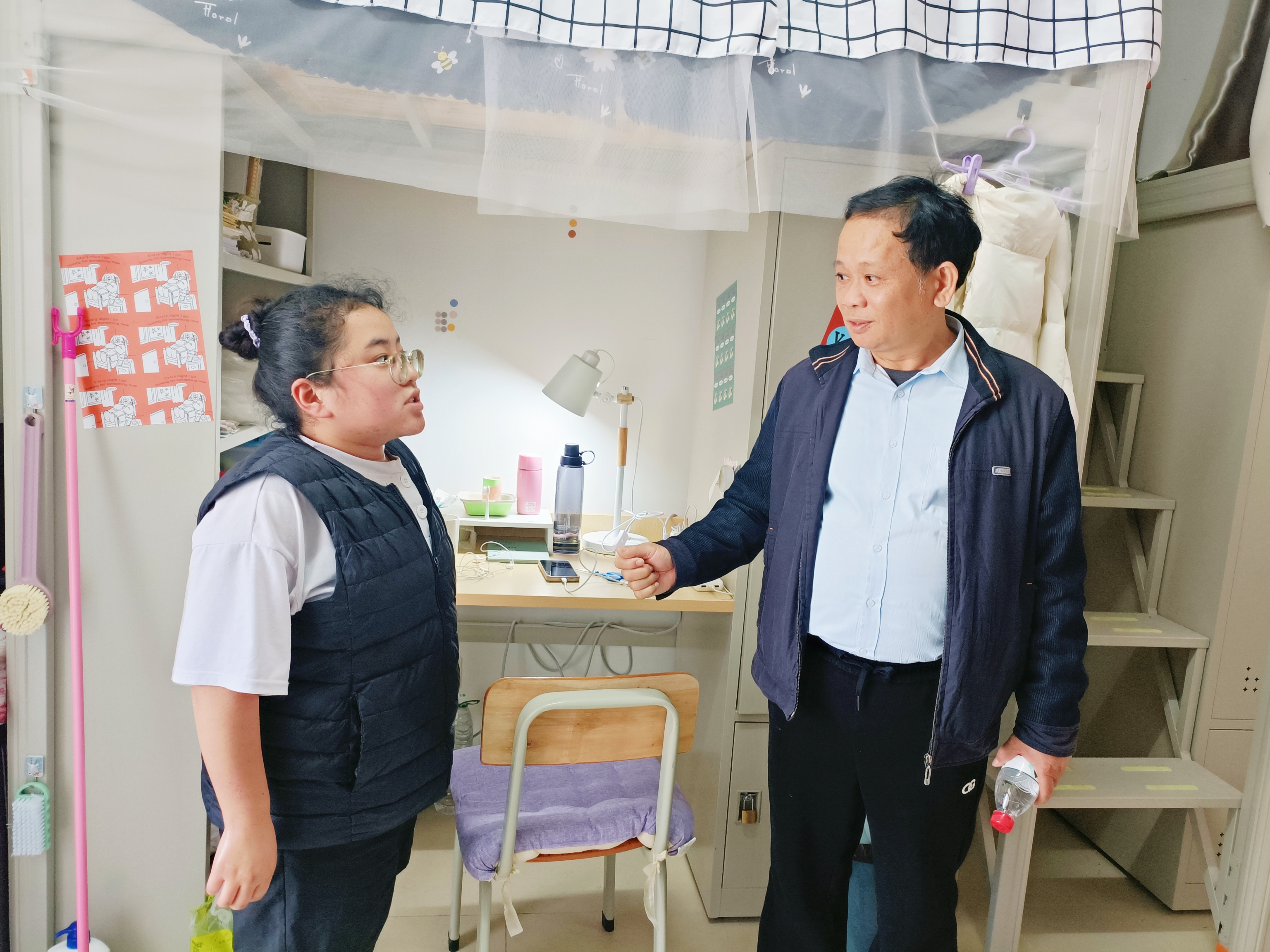 记文学院2021-2022学年第二学期开学走寝