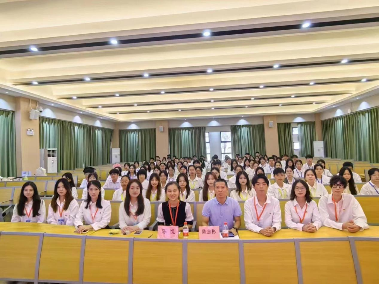 2023年教育学院团委、学生会、青年志愿者协会、新媒体运行中心授牌大会