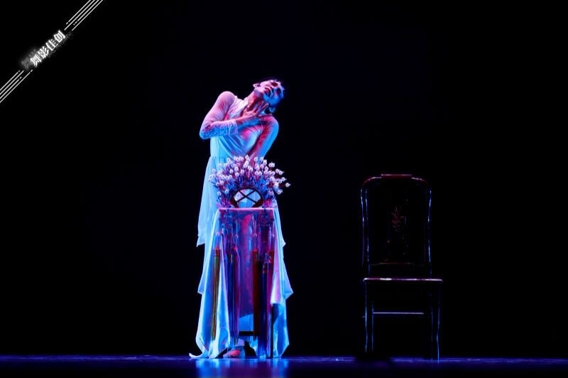 音乐学院学生王恩娜获“中南六省(区)十佳青年优秀舞者”荣誉称号