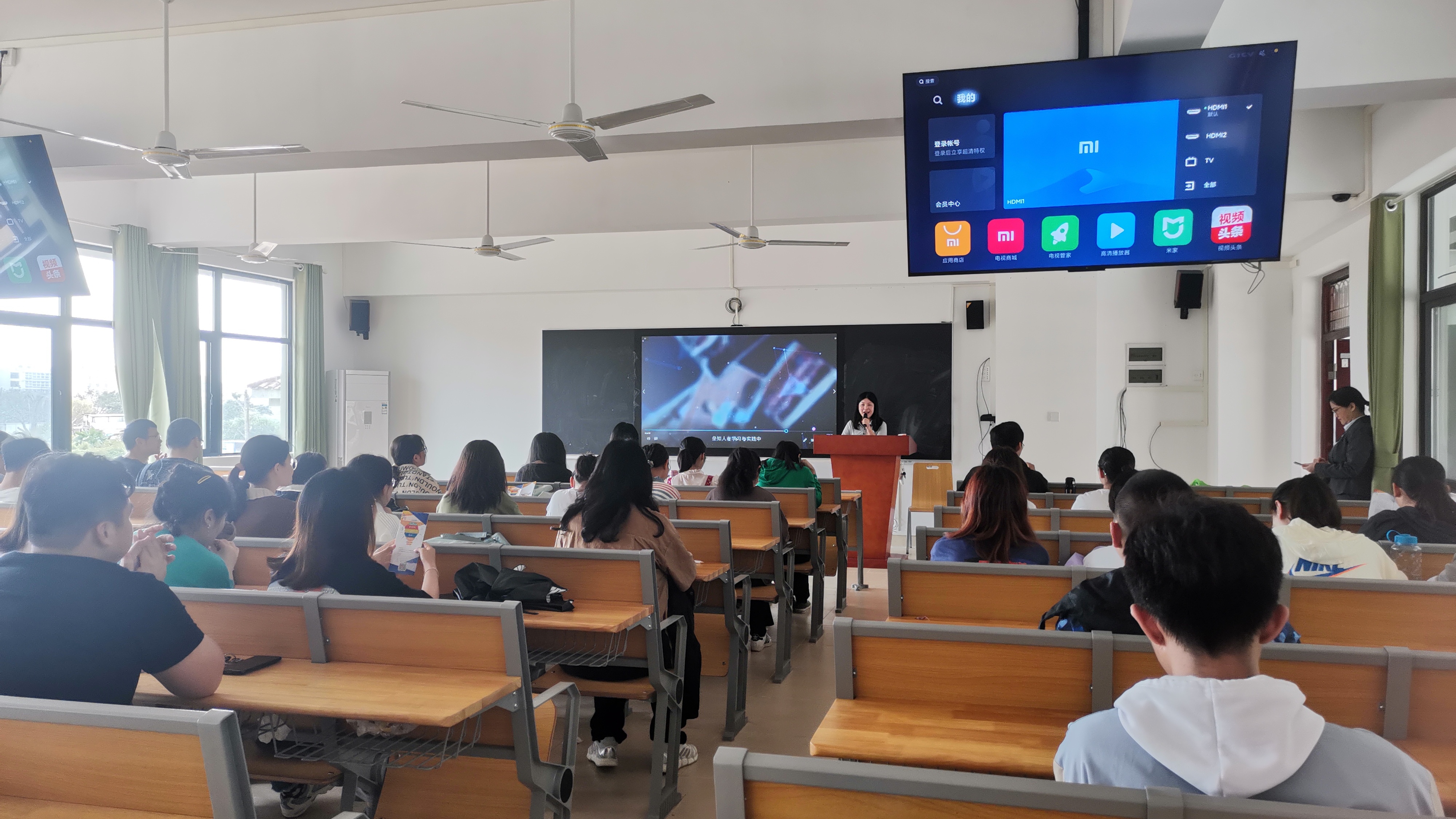 化学与化工学院举办垒知控股集团股份有限公司专场招聘会