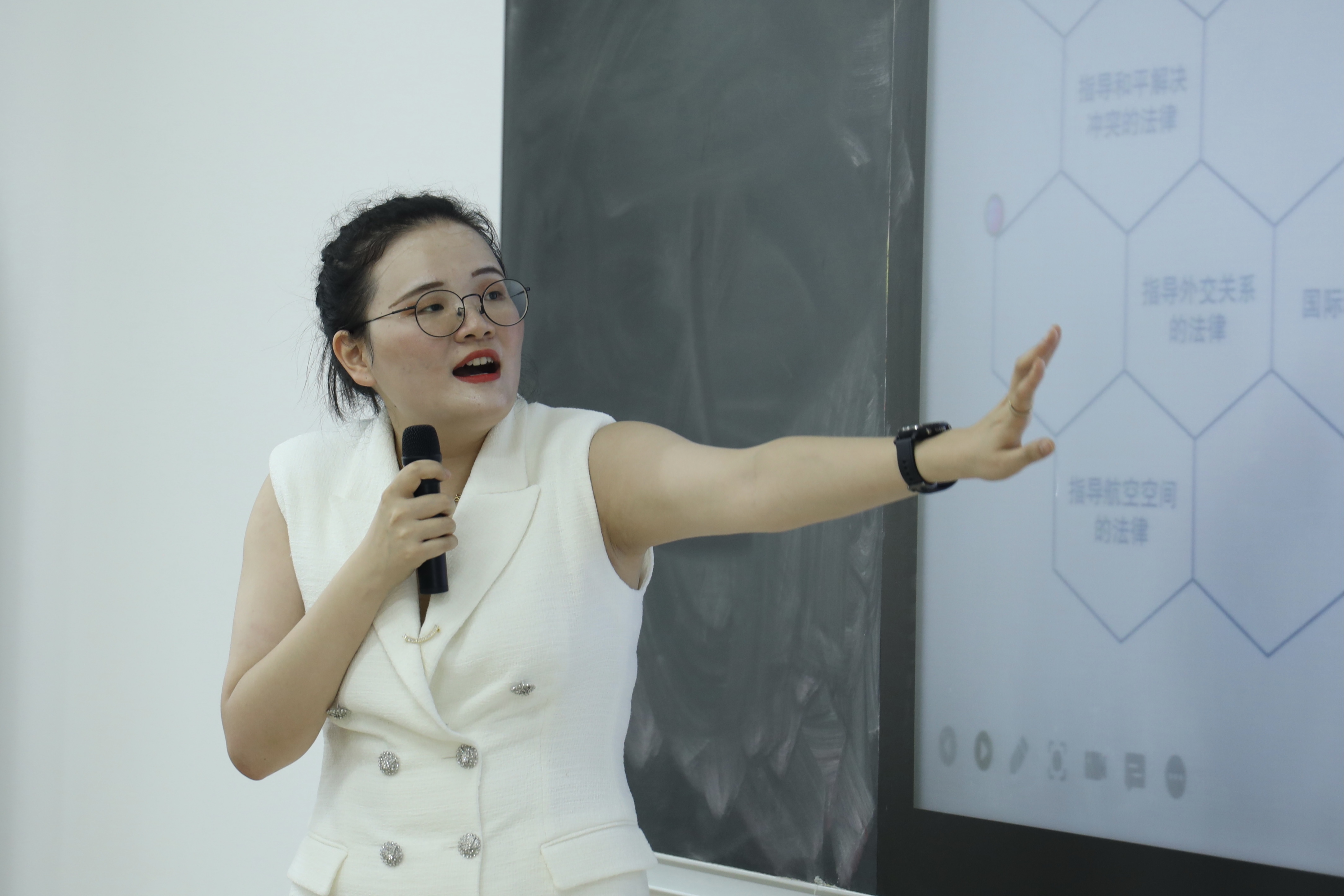 我院举办 “我与红十字会”主题讲座