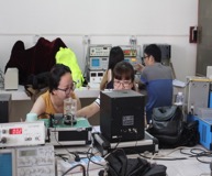 物理与电子工程学院中心实验室