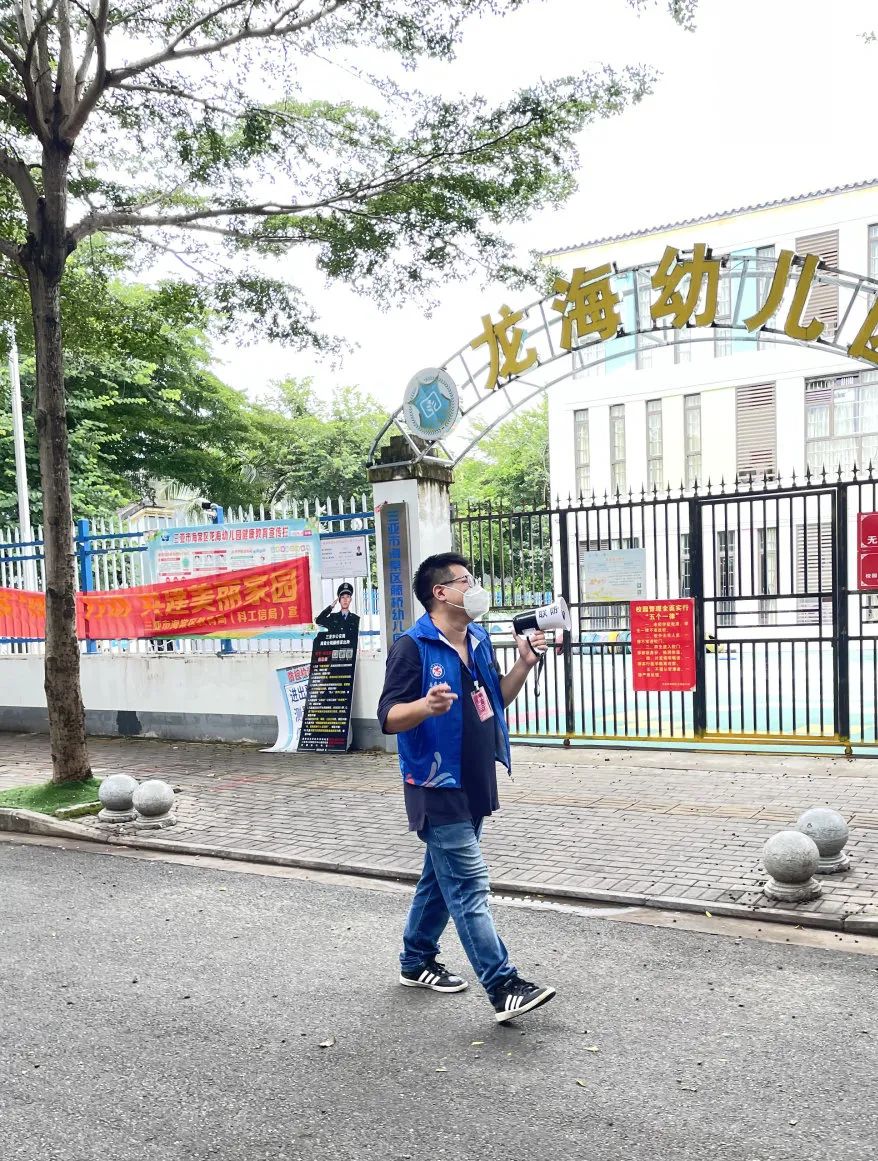新任父亲不忘党员使命