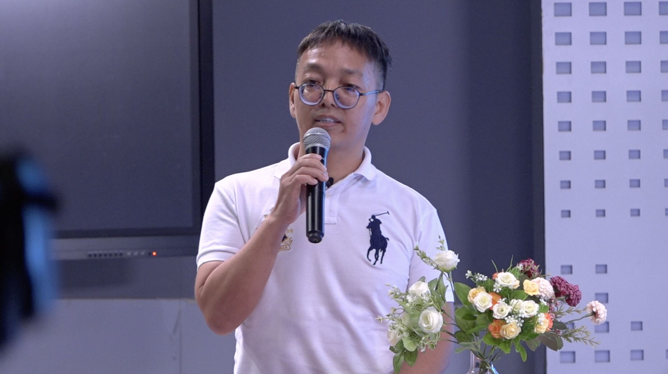 电影《阿霞书记》新闻发布会在我院顺利举行