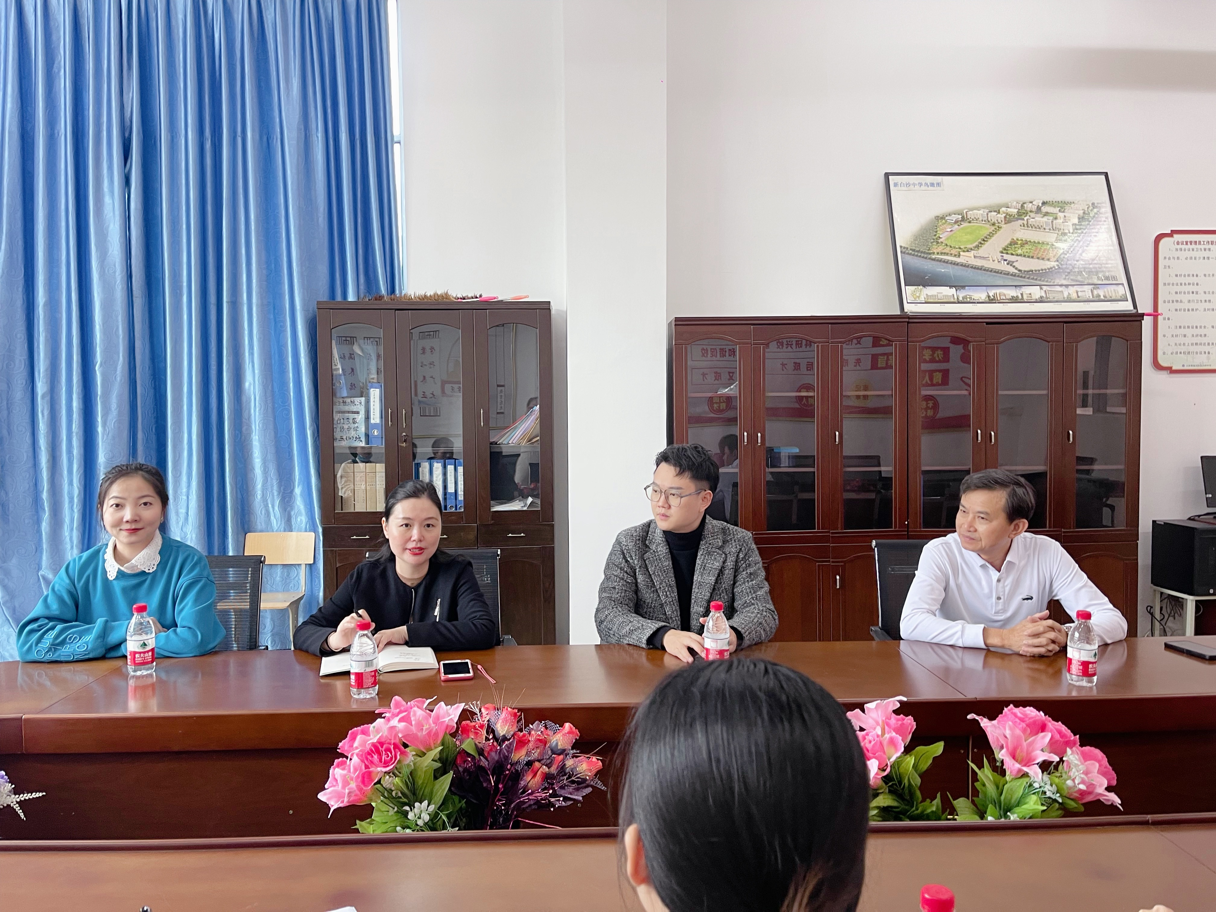 海南师范大学音乐学院美育帮扶团队赴白沙两所中学调研