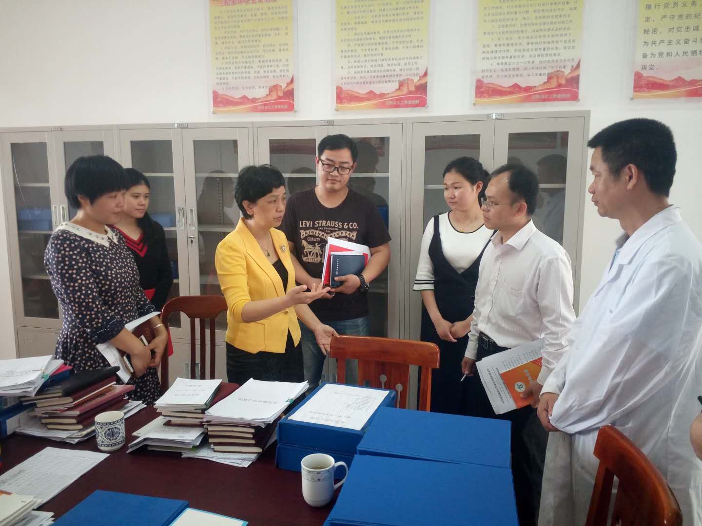 校党委李红梅书记一行到化学与化工学院调研党建工作