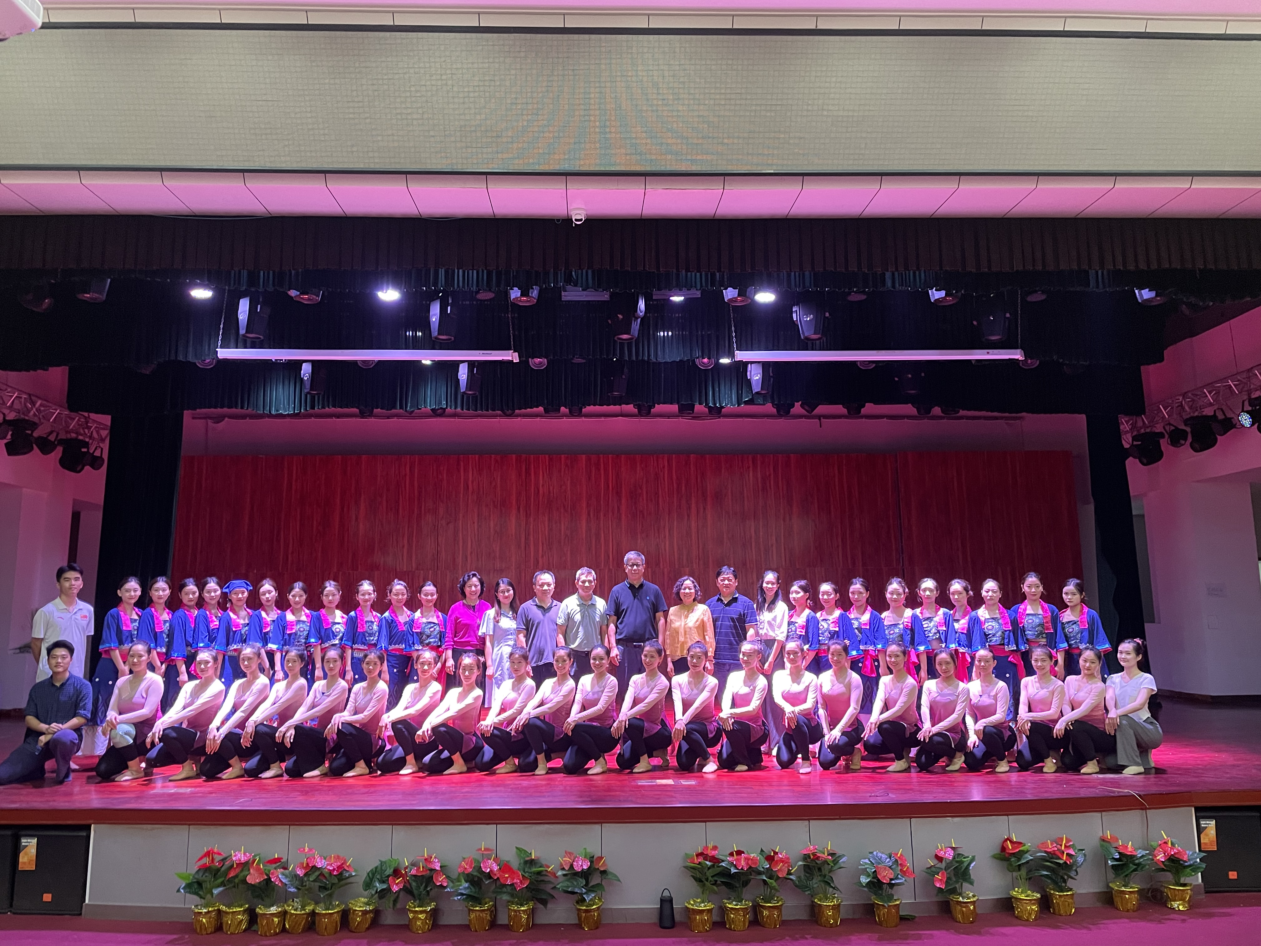 校领导到音乐学院开展学生活动调研工作