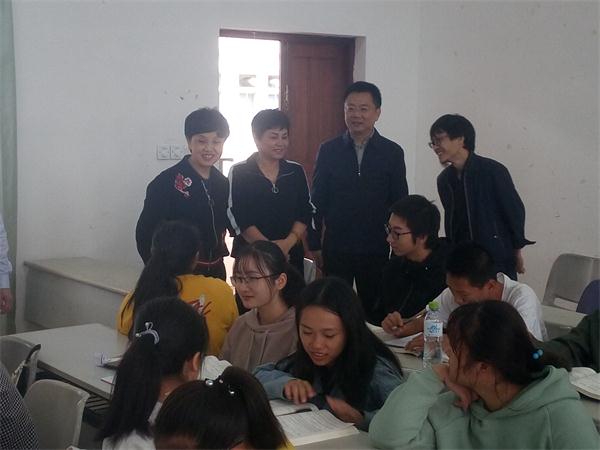 李红梅书记到我院检查课堂教学工作