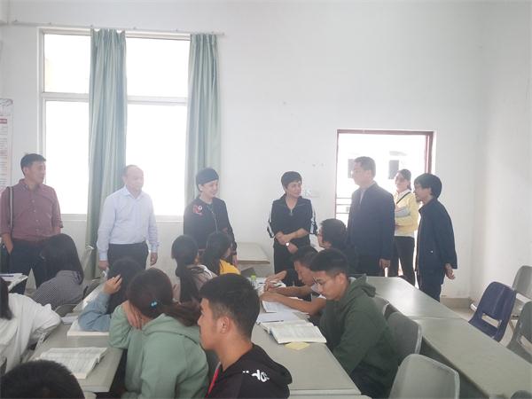 李红梅书记到我院检查课堂教学工作