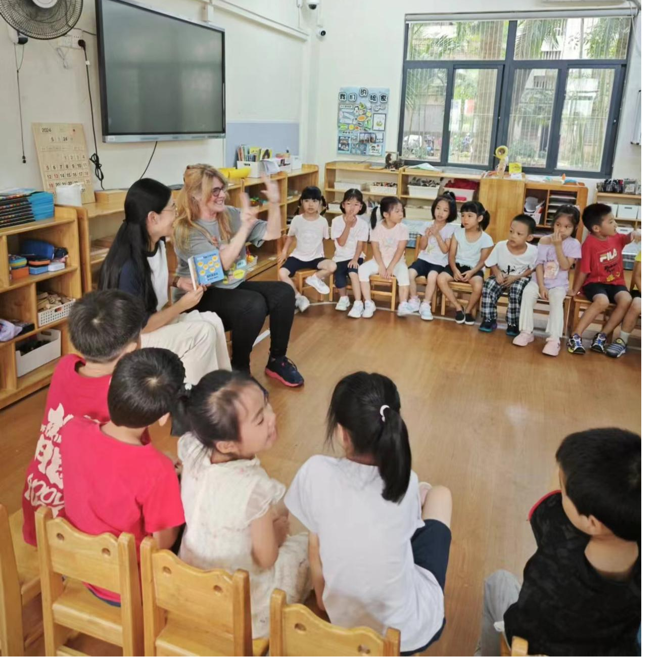 教育学院学前教育专业（中美合作办学）项目美籍教师到附属幼儿园共探教育理念