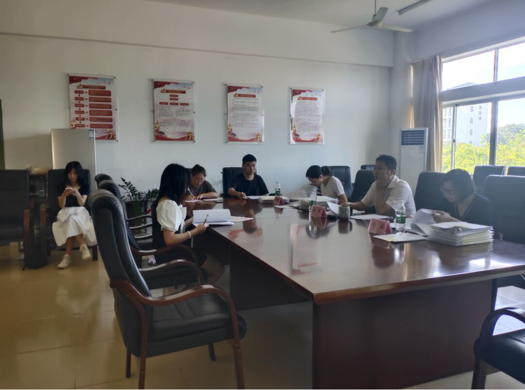 我院开展2021届本科生毕业论文(设计)答辩工作