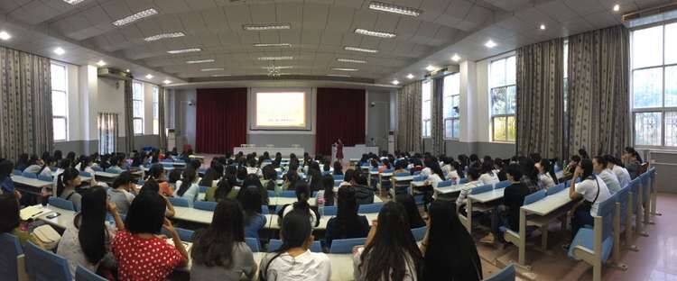 我院举行“懂自己,爱自己”大学女生生理健康知识讲课讲座