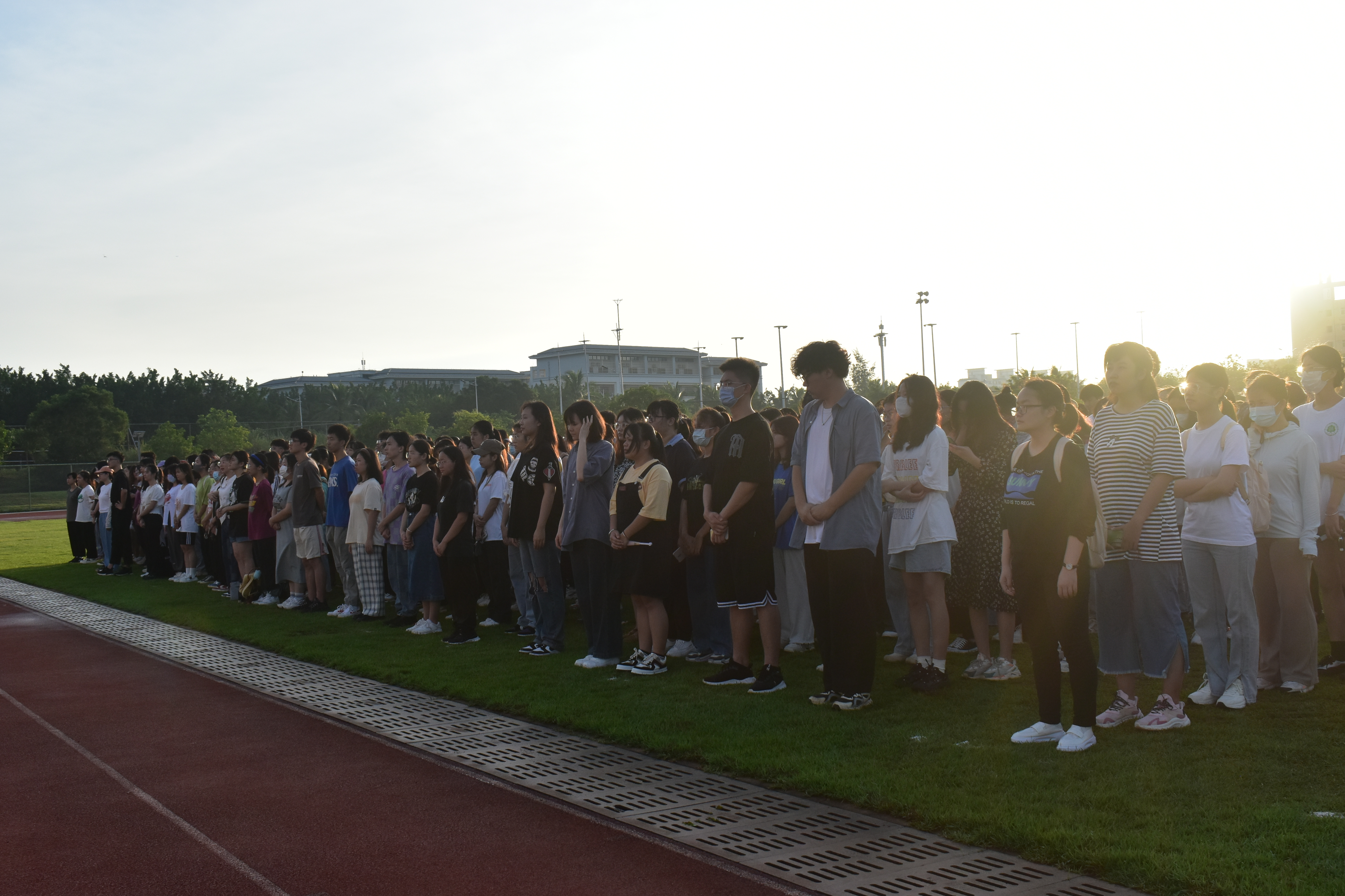 青年之声・教育学院“礼赞建团百年，做有担当青年”升旗仪式