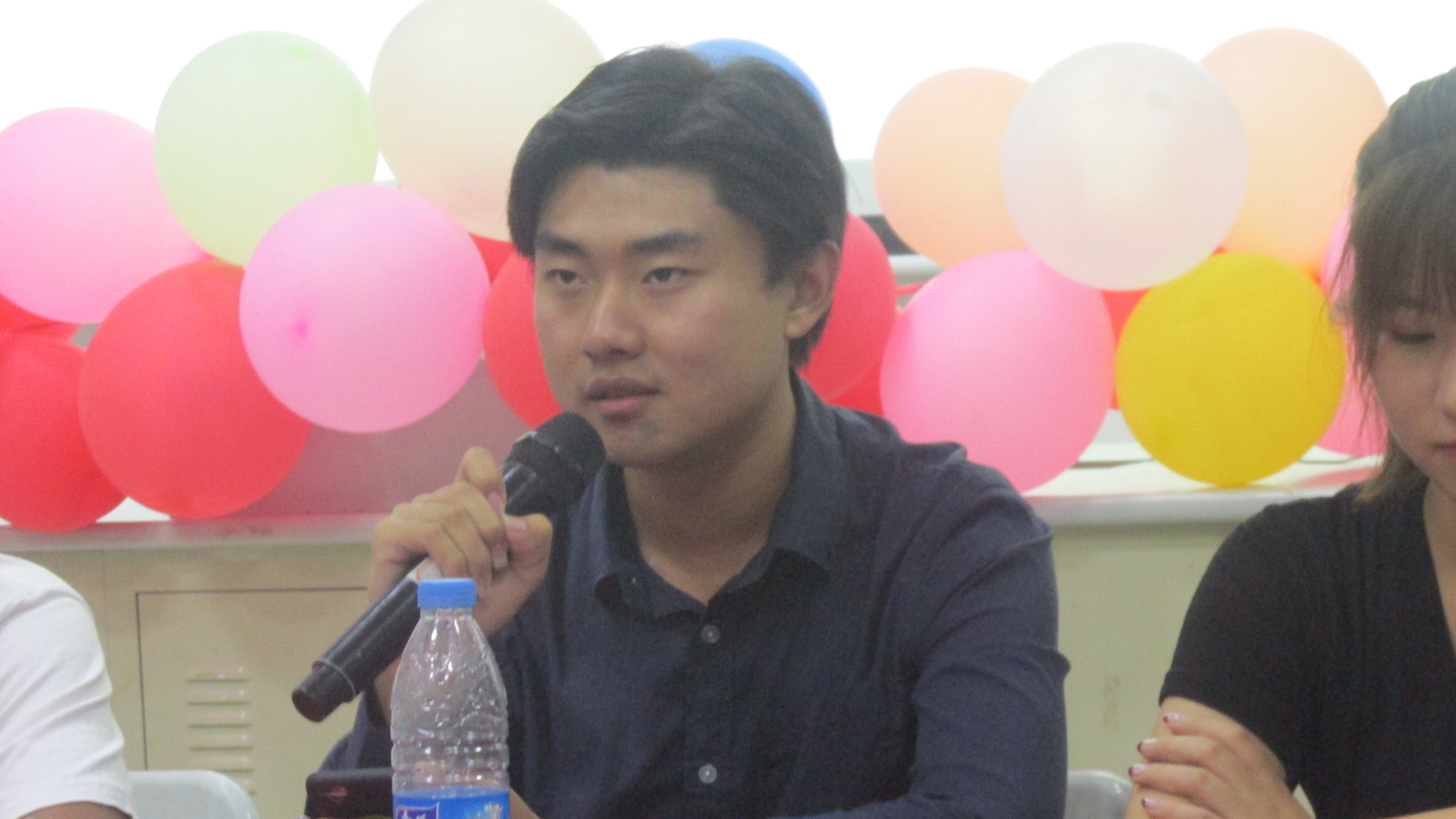 十月扬帆,助梦起航——记青年之声•文学院大学生论坛之寄语未来
