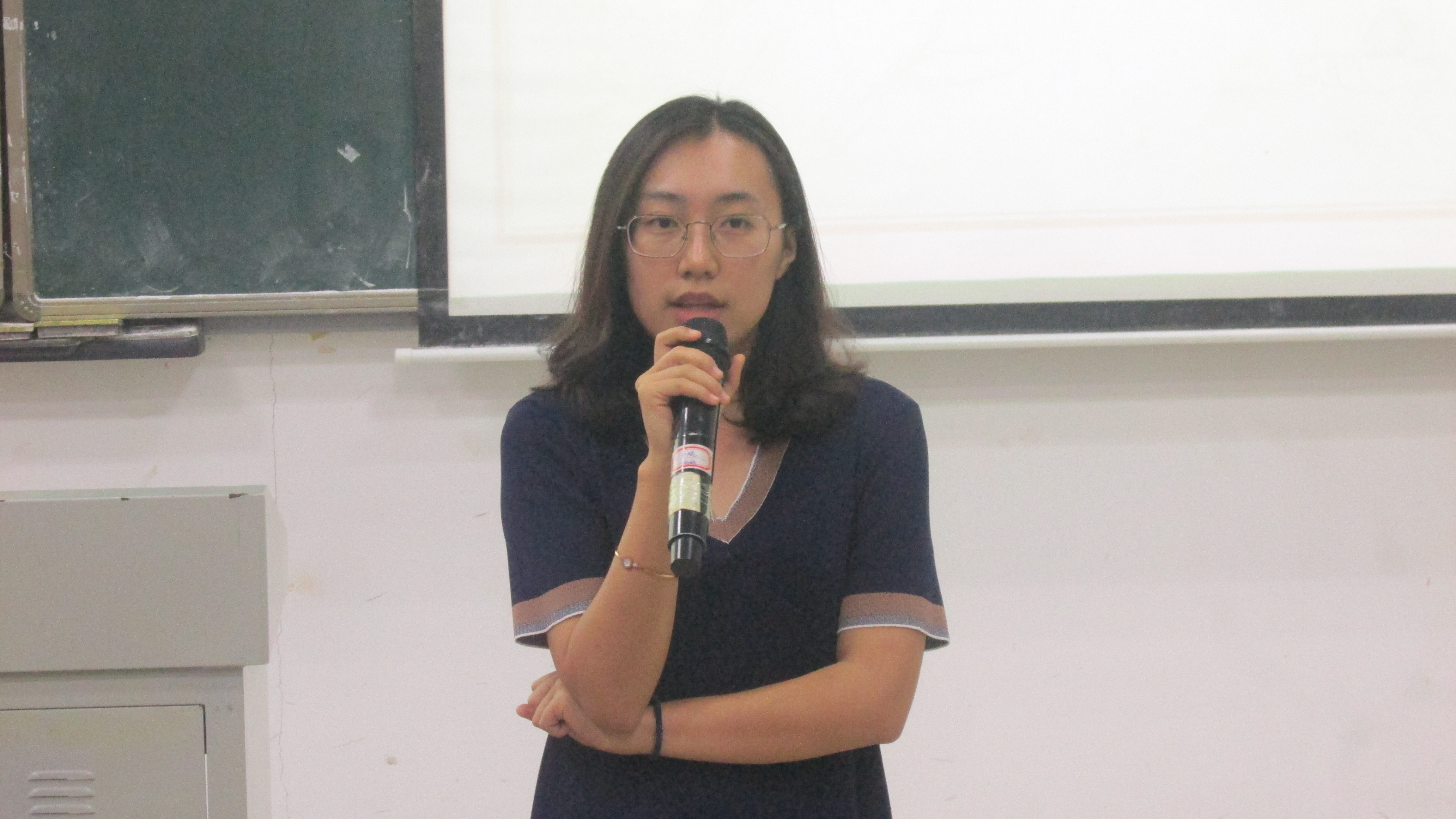 十月扬帆,助梦起航——记青年之声•文学院大学生论坛之寄语未来