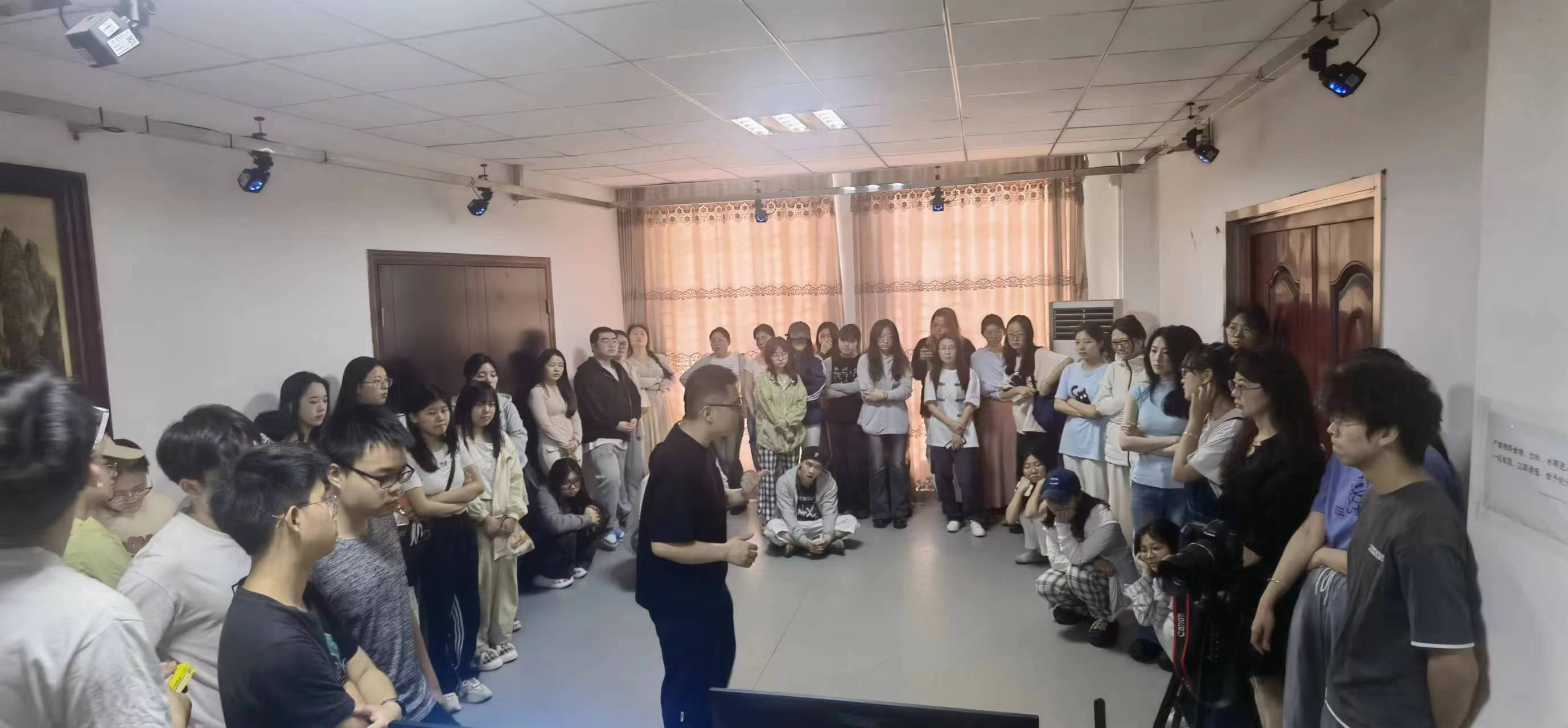 校企合作深化VRAR人才培养，共筑协同育人新篇章