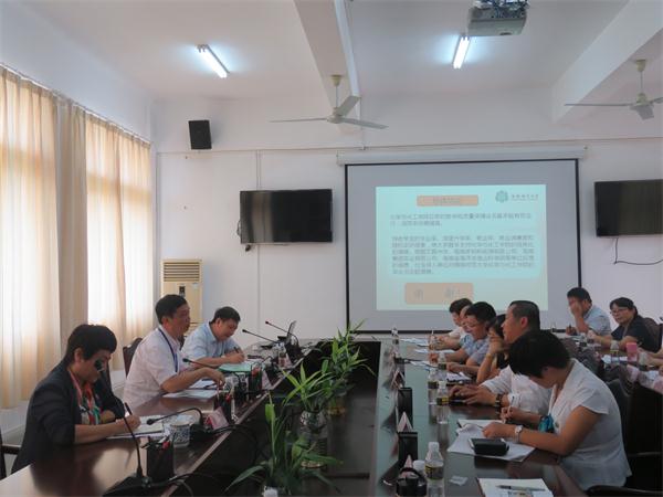 本科教学工作审核预评估专家组到我院考察指导工作