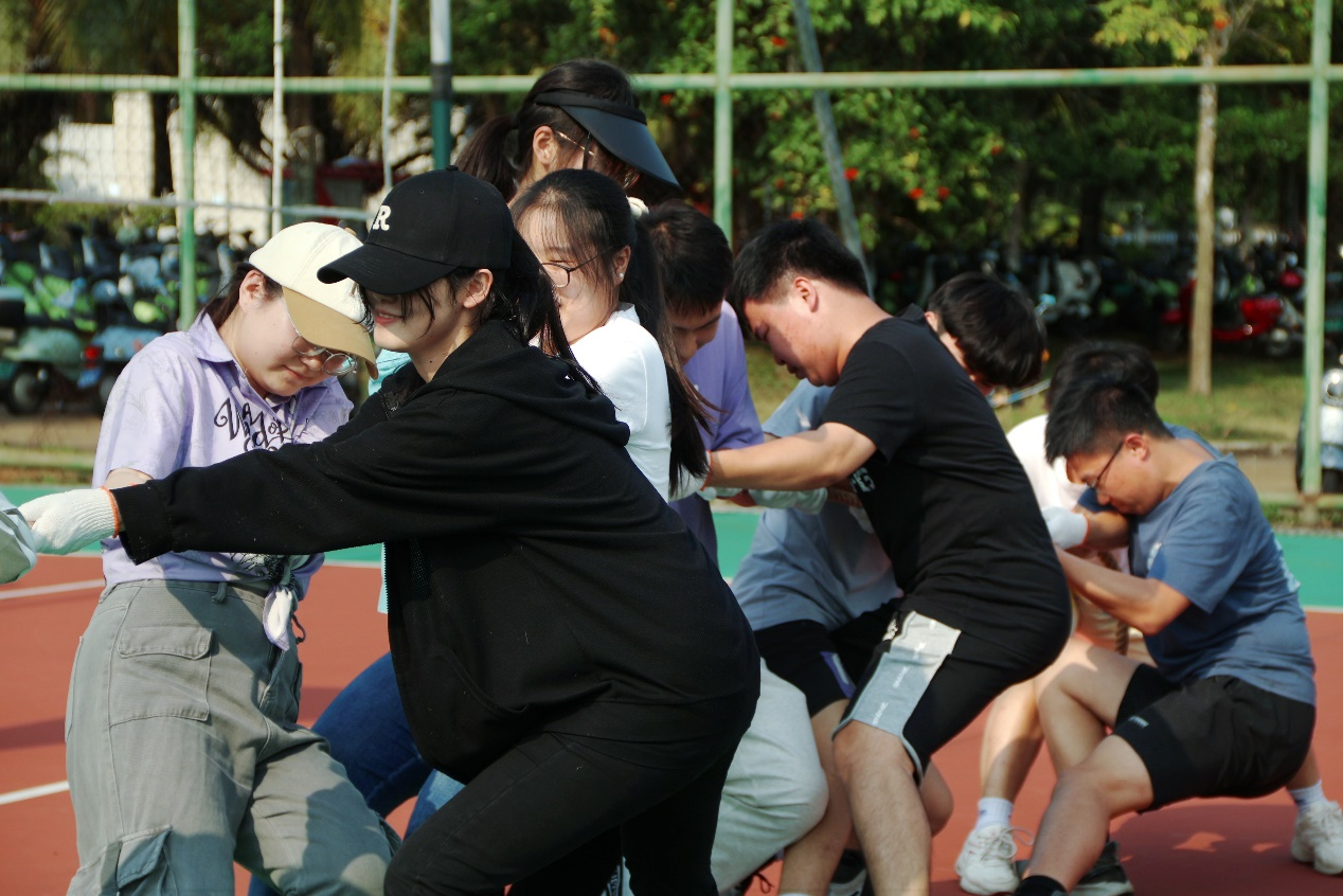 青年之声｜记海南师范大学历史文化学院“五四精神传薪火，凝‘绳’聚力拔千钧”五四拔