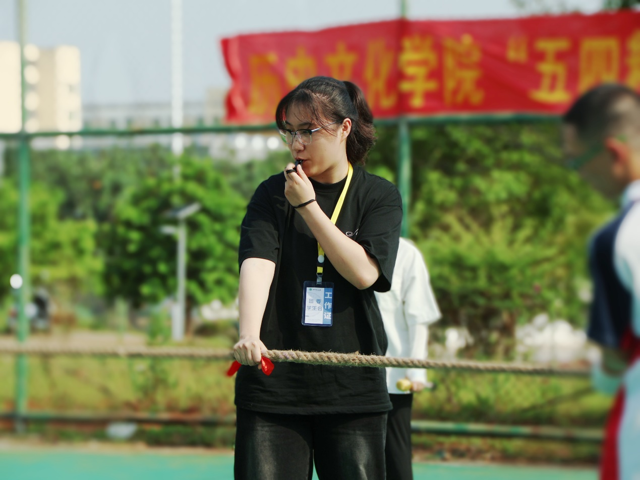 青年之声｜记海南师范大学历史文化学院“五四精神传薪火，凝‘绳’聚力拔千钧”五四拔