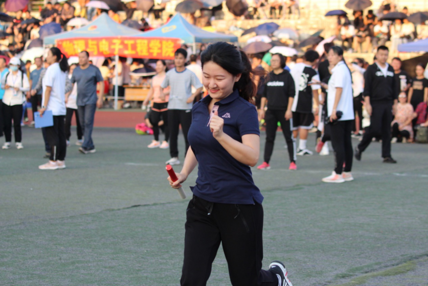 记海南师范大学第37届运动会开幕式历史文化学院风采