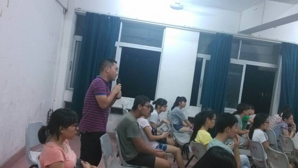 厉兵秣马  奋战明天——记物理与电子工程学院考研交流会