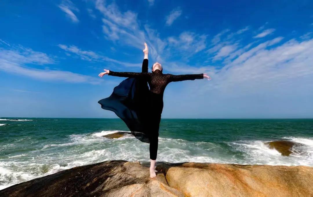 舞动人心，一个文艺双修的美女学霸