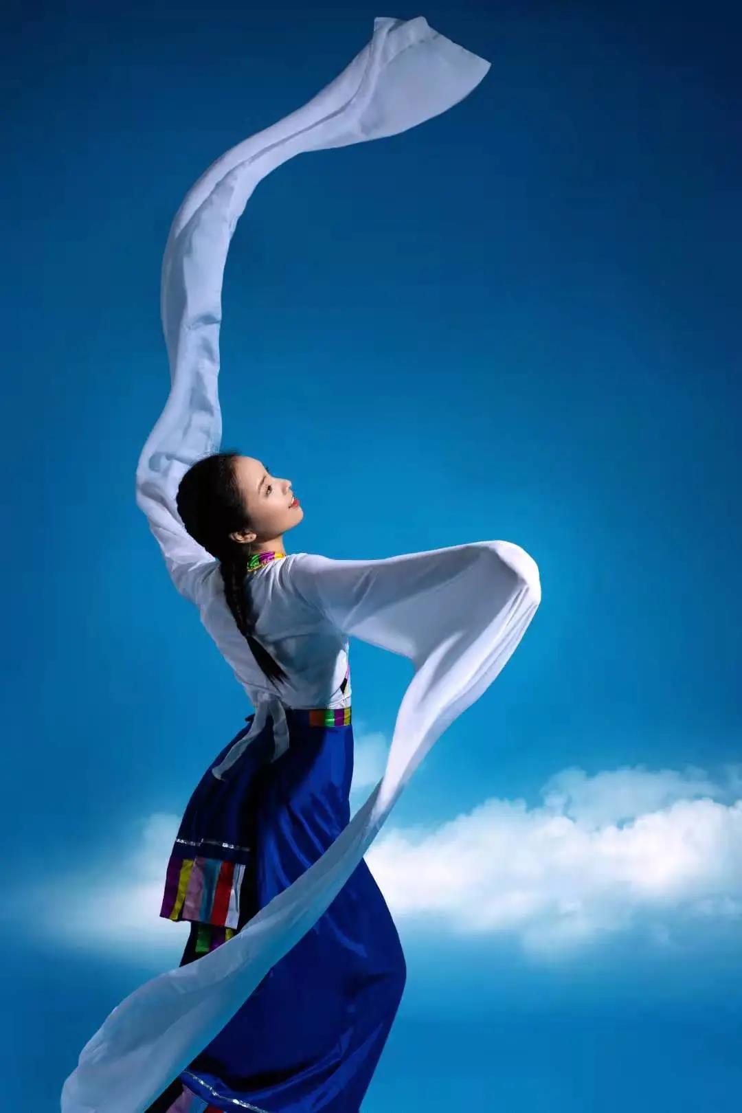 舞动人心，一个文艺双修的美女学霸