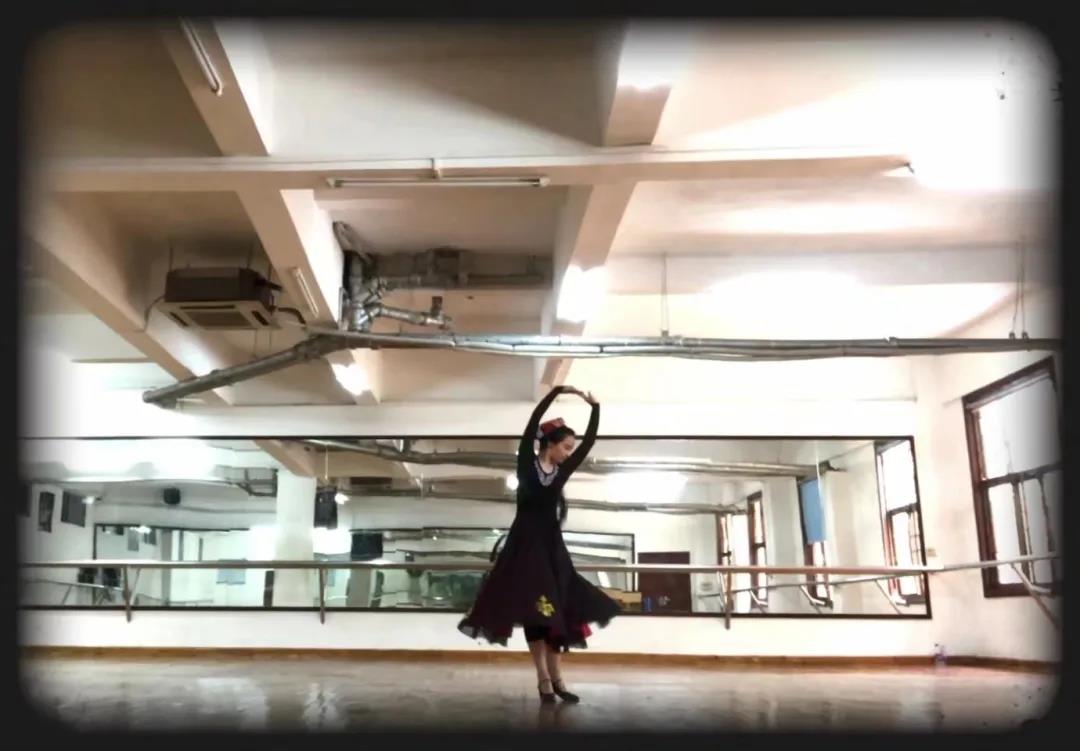 舞动人心，一个文艺双修的美女学霸